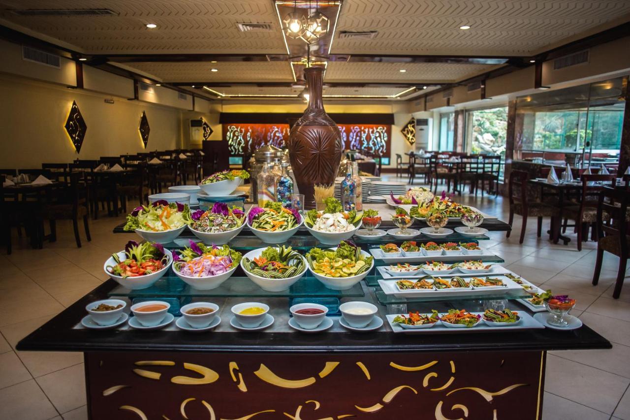 Hotel Mehran Karachi Buitenkant foto