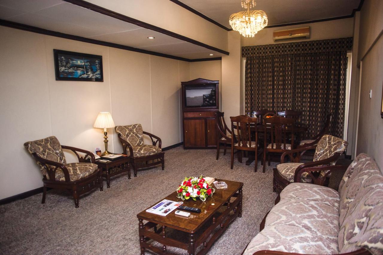 Hotel Mehran Karachi Buitenkant foto