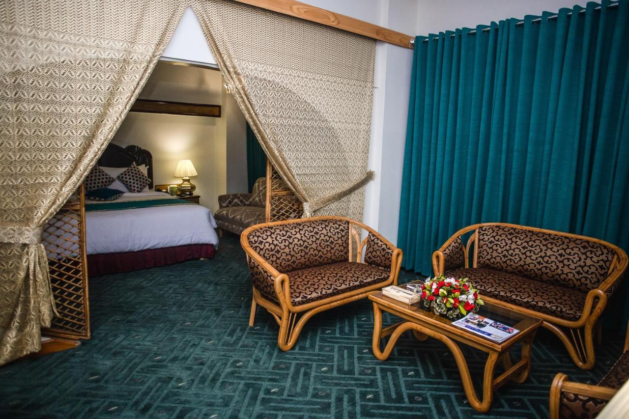 Hotel Mehran Karachi Buitenkant foto