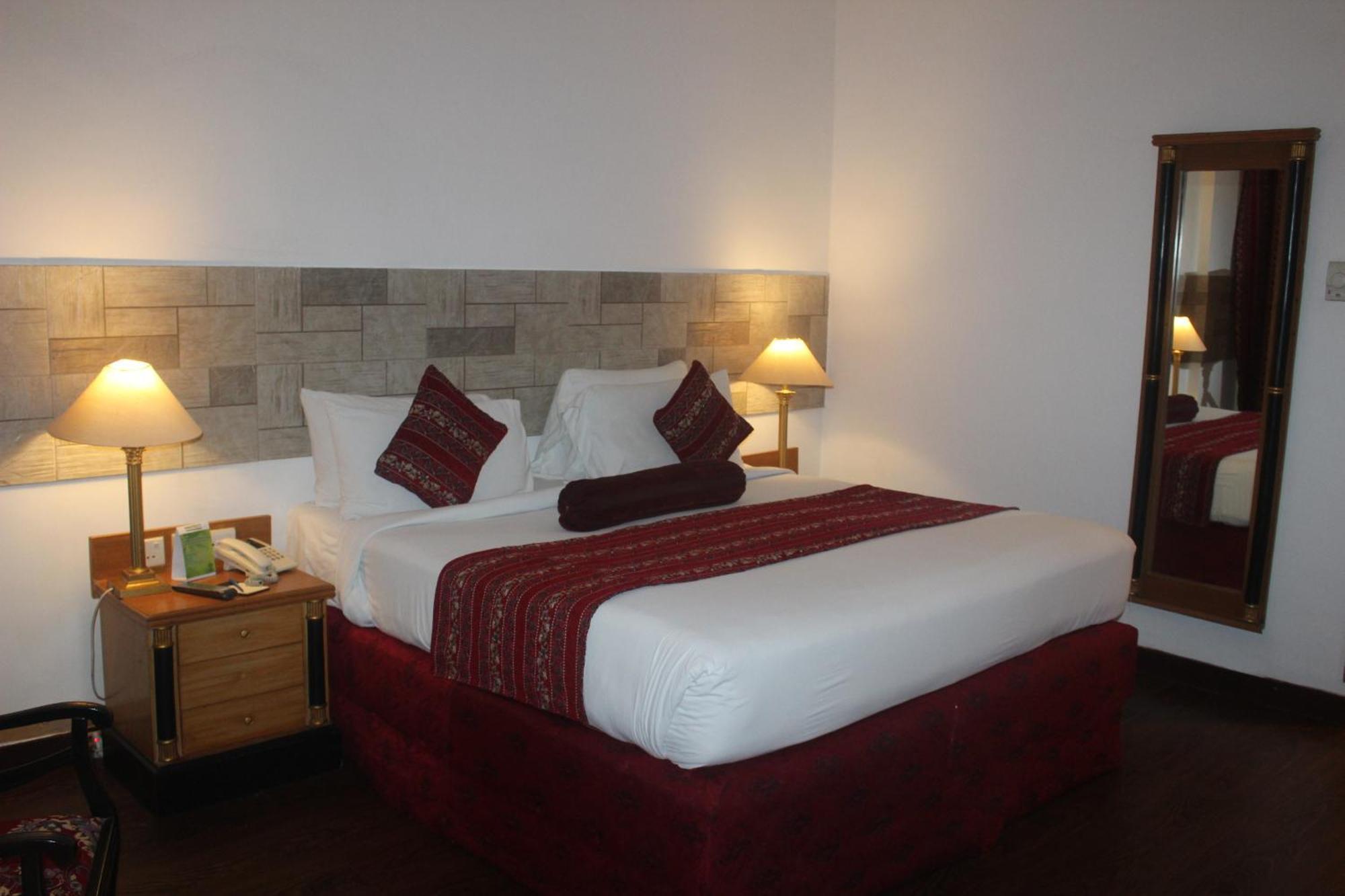 Hotel Mehran Karachi Buitenkant foto