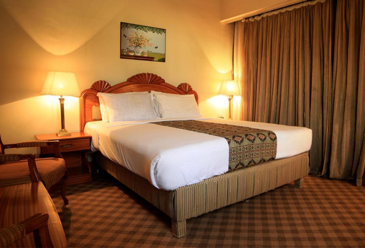 Hotel Mehran Karachi Buitenkant foto