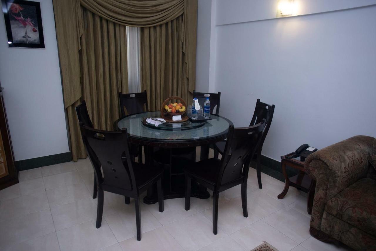 Hotel Mehran Karachi Buitenkant foto